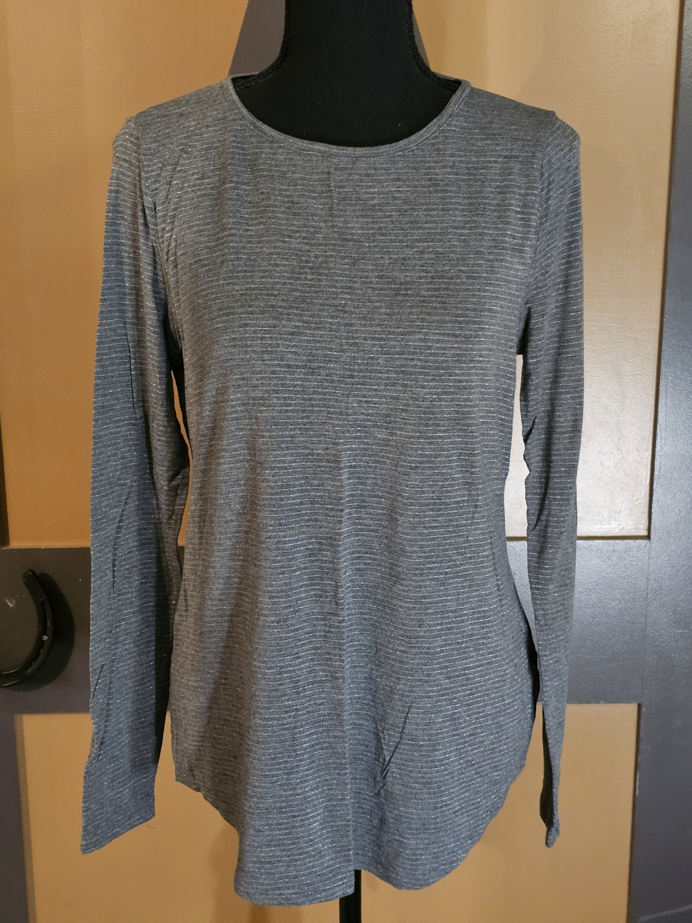 Apt. 9 Heathered Gray With Silver Horizontal Stripes Long-Sleeve Tee ✨️ New ✨️